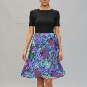 Elegant A-Line Floral Skirt - Black and Purple